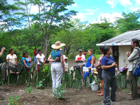 13- Visiting irrigation projects at El Palmar